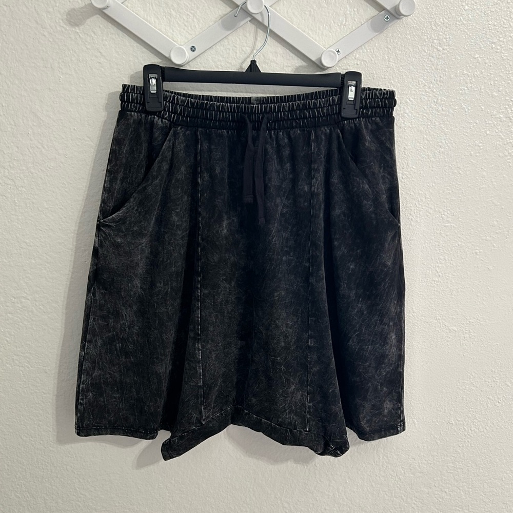 Free People Surfside Shorts Black Acid Wash Size Small